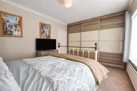 33 Braids Walk, Kirk Ella, Hull, HU10 7PB