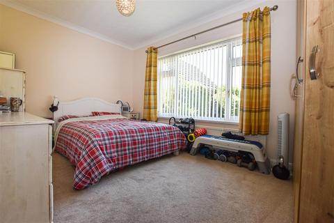 33 Braids Walk, Kirk Ella, Hull, HU10 7PB