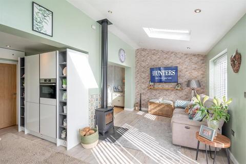 16 Bourne Street, Woodsetton, Dudley, DY3 1AF