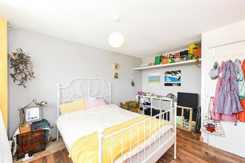 66 Wyemead Crescent, London, E4 6HW