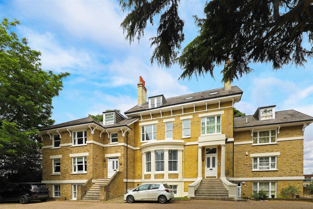 Portinscale Road, Putney 2 bed flat to rent - £3,500 pcm (£808 pw)