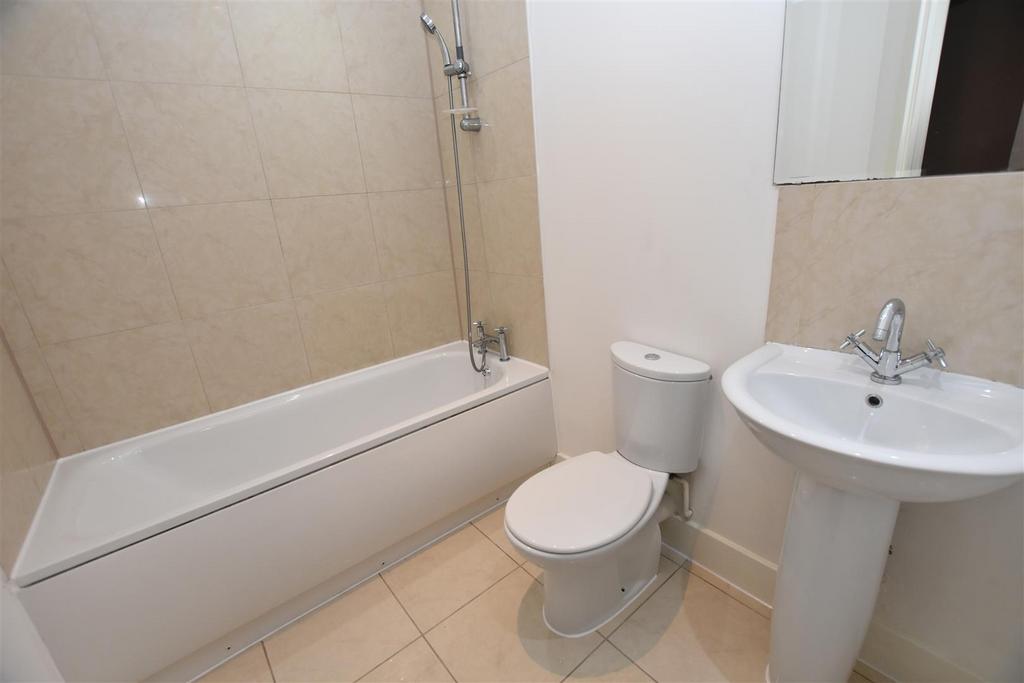 Bathroom.JPG