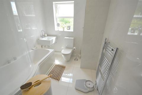 243 Avenue Road Extension, Leicester, LE2 3ER