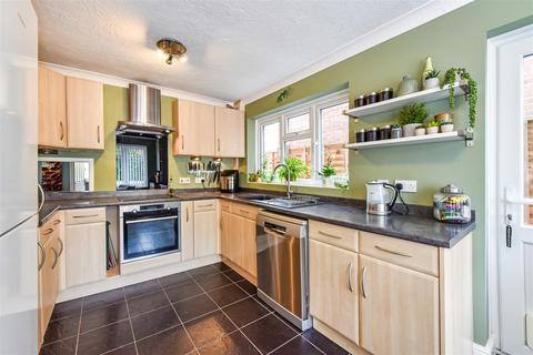 4 bedroom detached house for sale - Hulles Way, North Baddesley, Hampshire