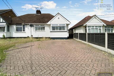 2 bedroom semi-detached bungalow for sale, Athelstan Gardens, Wickford