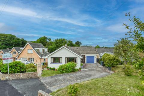 2 bedroom detached bungalow for sale, *CHAIN FREE* Yarborough Road, Wroxall