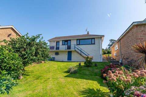 2 bedroom detached bungalow for sale, *CHAIN FREE* Yarborough Road, Wroxall