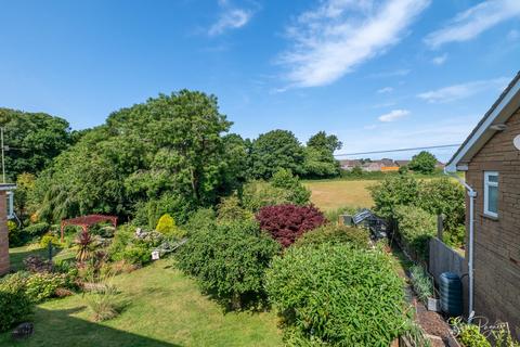 2 bedroom detached bungalow for sale, *CHAIN FREE* Yarborough Road, Wroxall