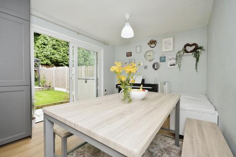 60 Hazlebarrow Drive, Sheffield, S8 8AS