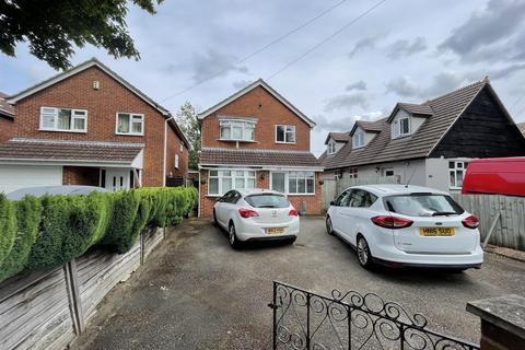 4 bedroom detached house for sale, Village Road, Cheltenham