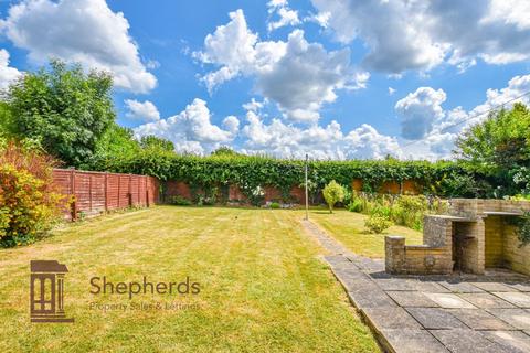 50 Wavell Close, Cheshunt, Waltham Cross, EN8 0LA