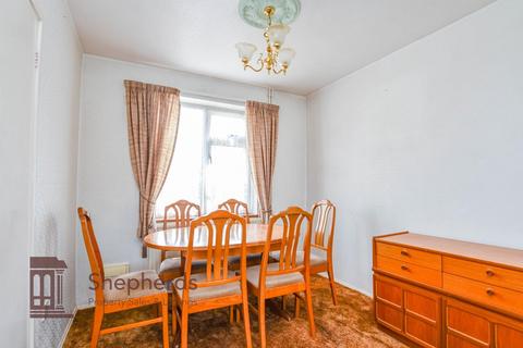 50 Wavell Close, Cheshunt, Waltham Cross, EN8 0LA