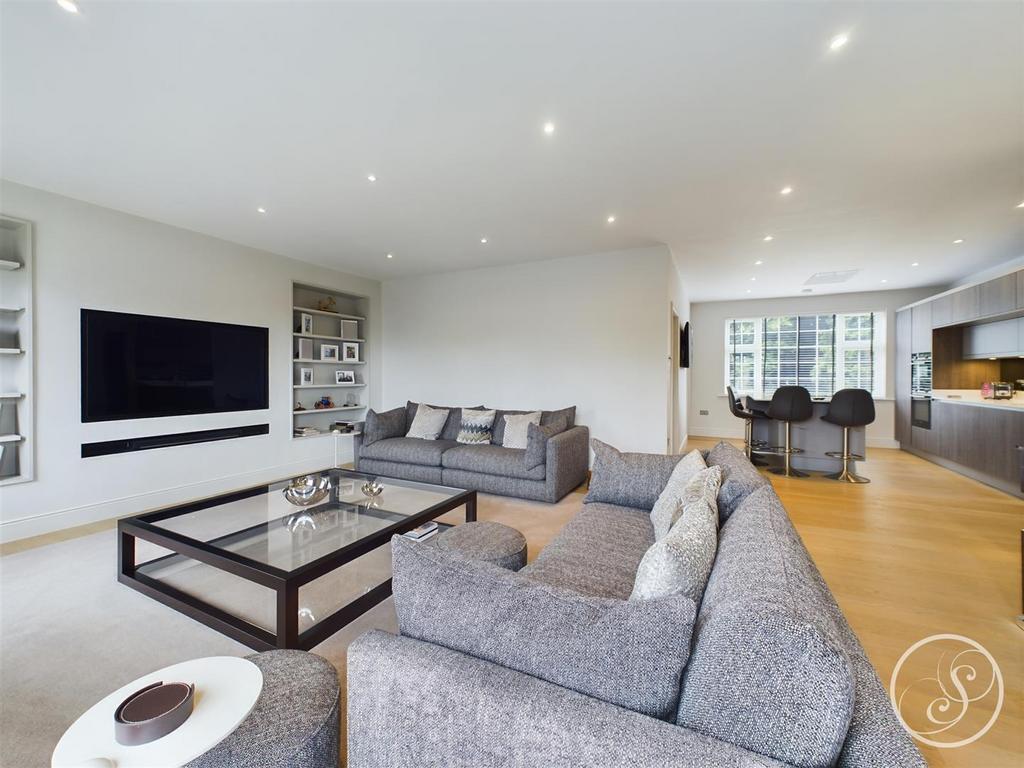 Sandmoor Lane, Leeds 2 bed flat for sale £595,000
