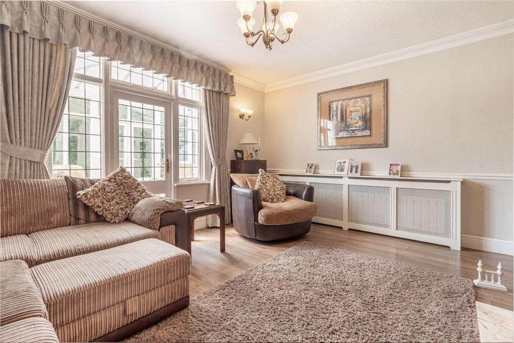 Living-Room-3.jpg
