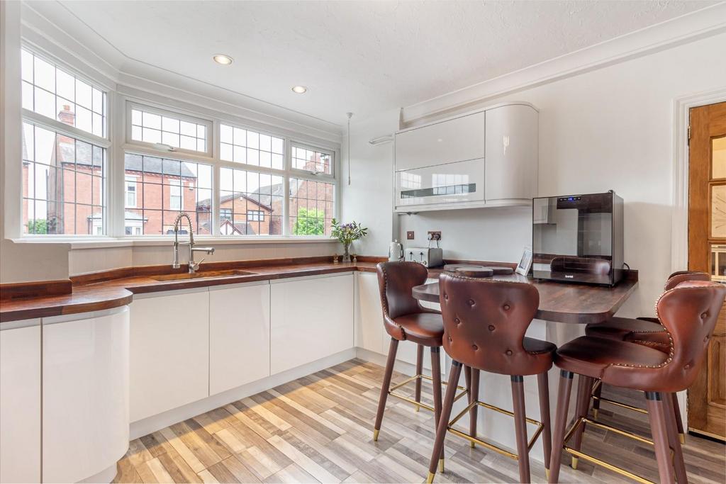 Kitchen-5.jpg