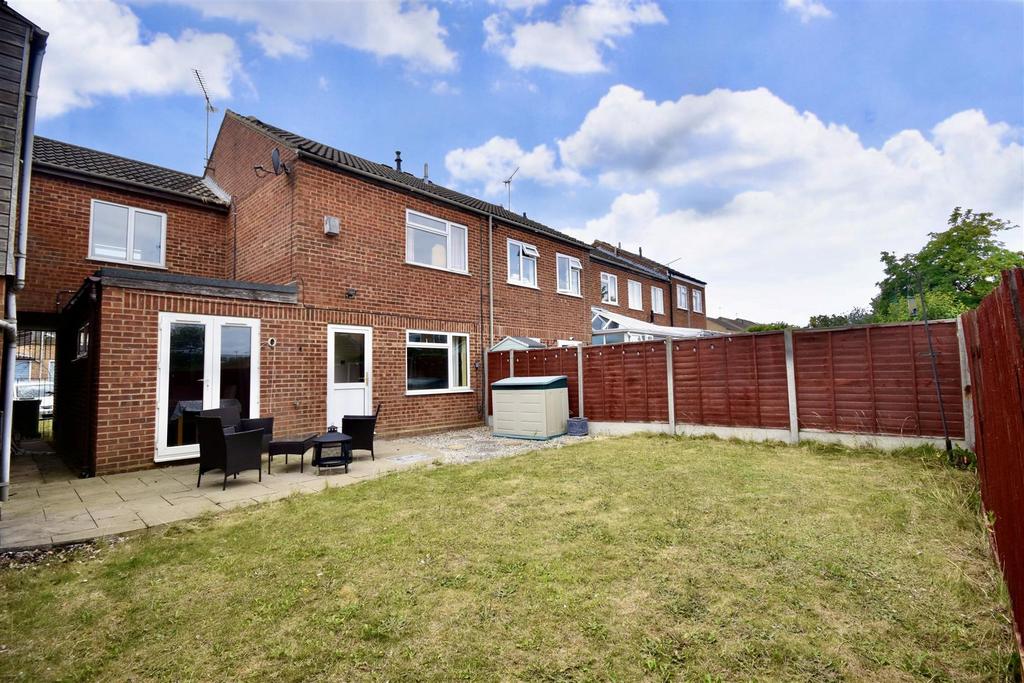 Dove Tree Road, Leighton Buzzard, LU7 3UP 3 bed terraced house for sale