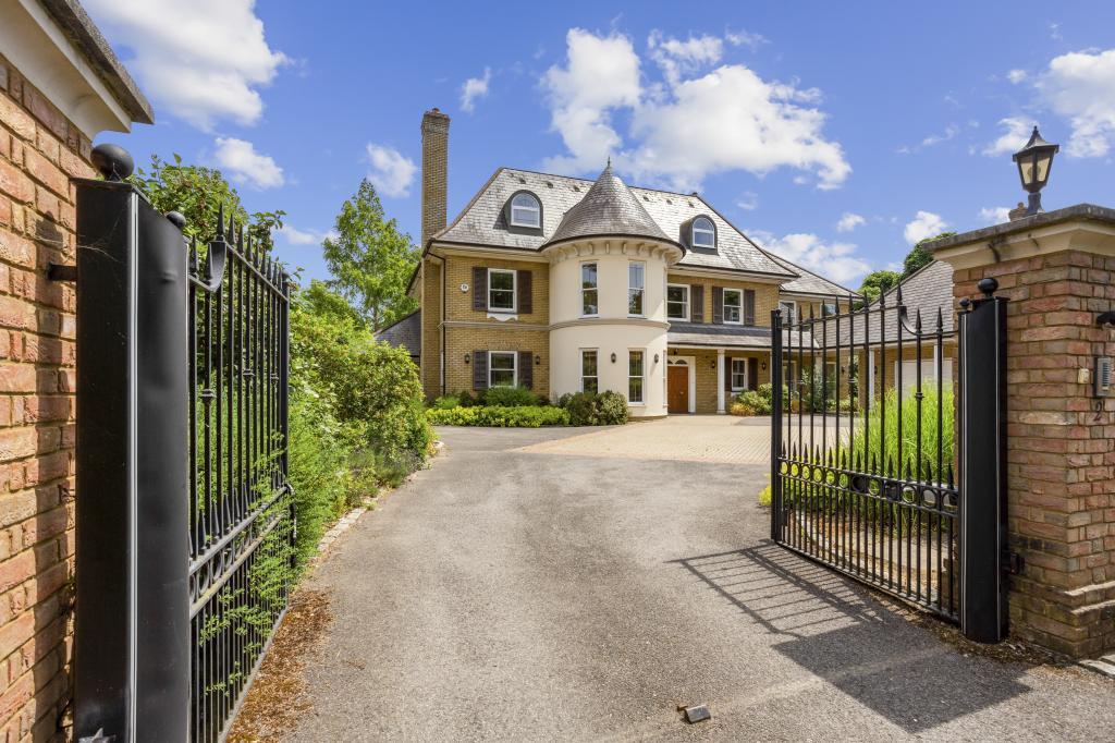 Heckets Court, Copsem Lane, Esher 6 bed detached house £2,950,000