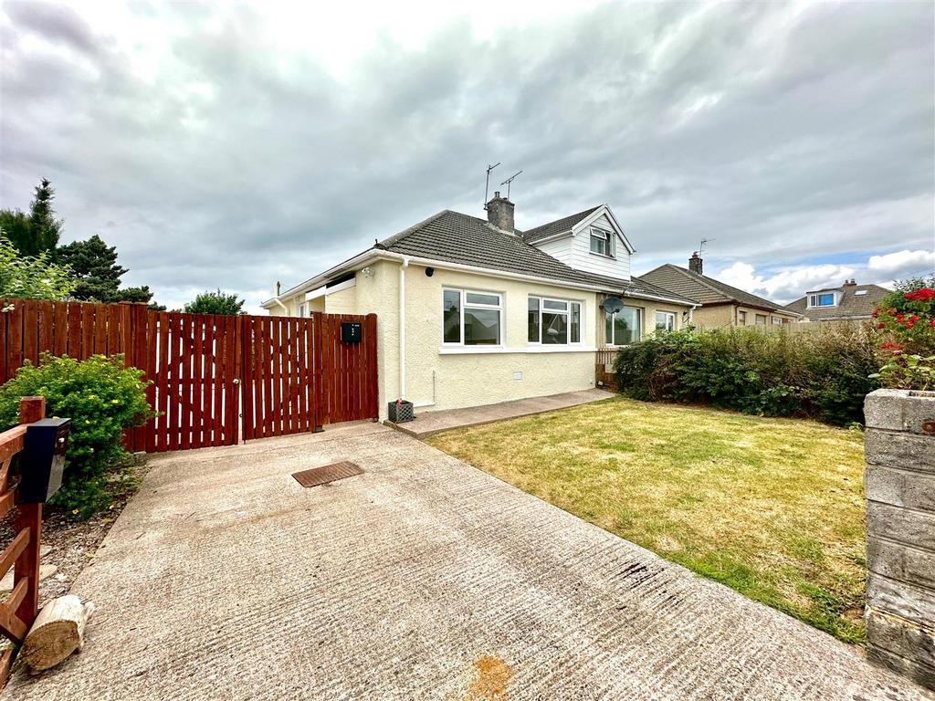 Browning Close, Cefn Glas, Bridgend, CF31 4PT 2 bed semidetached