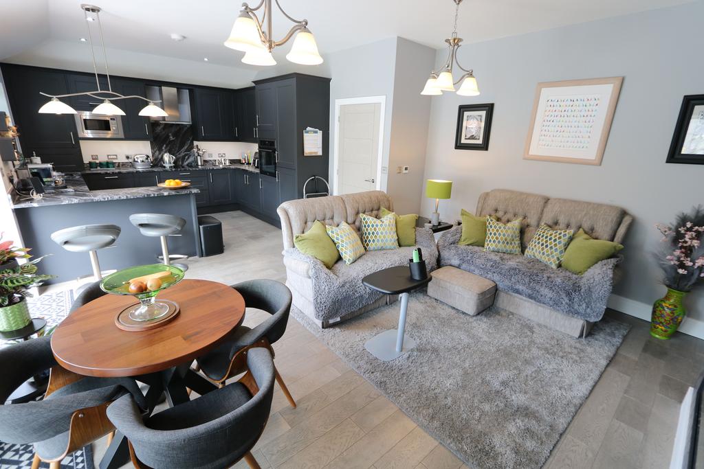 Barmoor Mews, Orsett Heath 2 bed detached bungalow £475,000