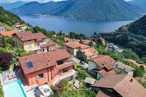 4 bedroom villa, Dizzasco, Lake Como, Lombardy