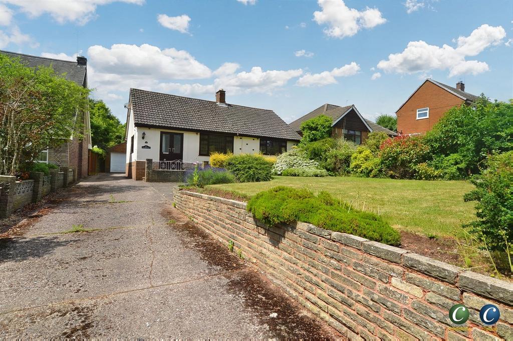 13 Church Lane, Etchinghill, Rugeley, WS15 2TH 2 bed detached bungalow