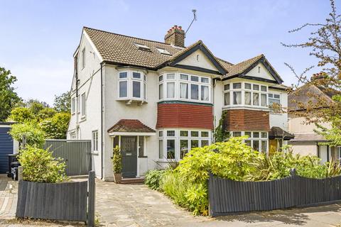 36 Ravenswood Avenue, West Wickham, BR4 0PW
