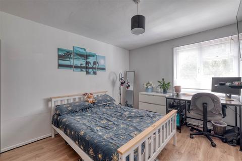23 Belbroughton Close, Lodge Park, Redditch, B98 7NH