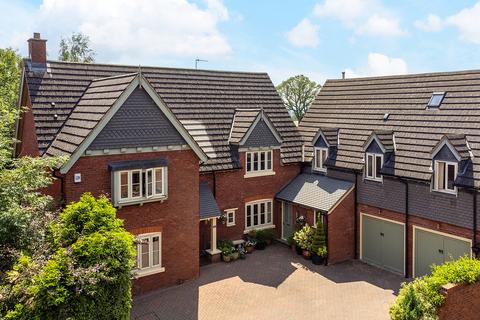 7 bedroom detached house for sale, Badger Brook Lane, Astwood Bank, WITH ANNEXE