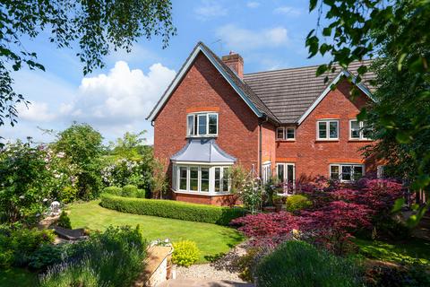 7 bedroom detached house for sale, Badger Brook Lane, Astwood Bank, WITH ANNEXE