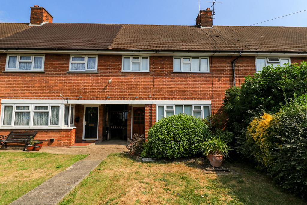 Addison Road, EN3 3 bed terraced house for sale £474,995