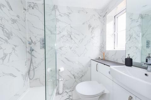 43 Broadhurst, Farnborough, GU14 9XA