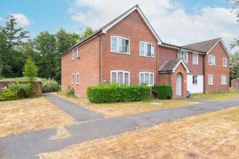 43 Broadhurst, Farnborough, GU14 9XA