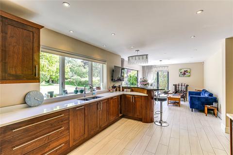 5 bedroom detached house to rent, Oast Road, Oxted, Surrey, RH8