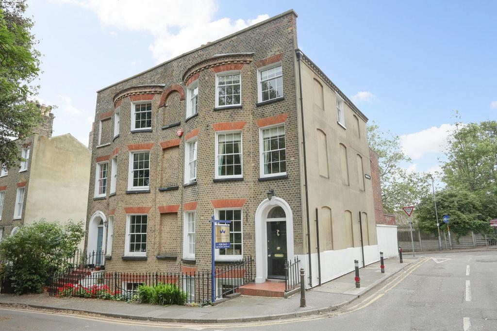 Hawley Square, Margate, CT9 3 bed end of terrace house for sale £895,000