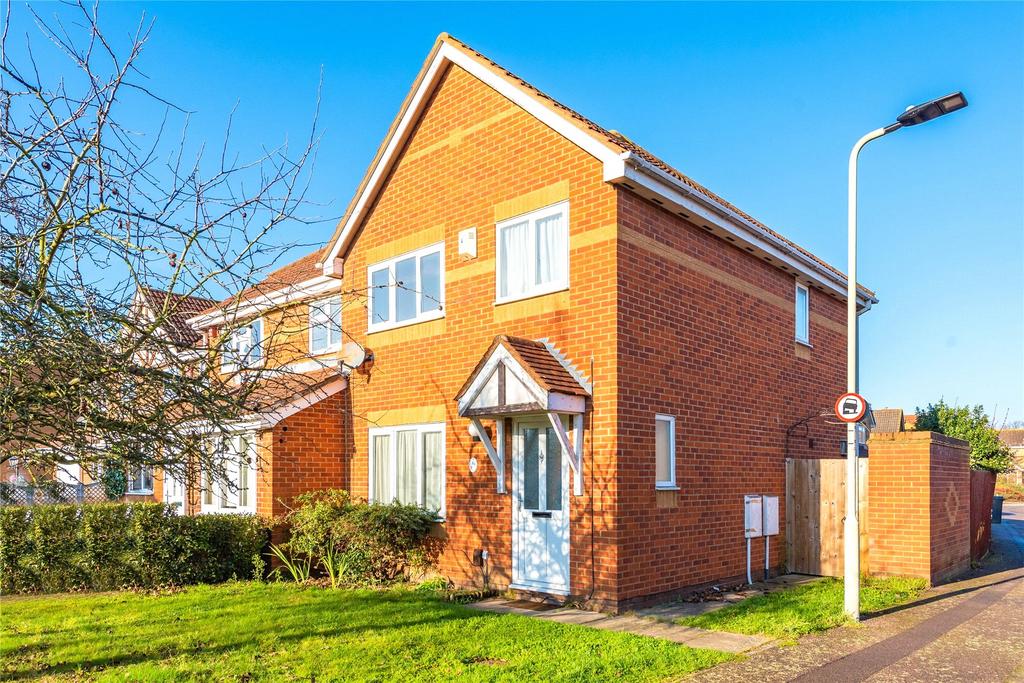 Hillesden Avenue, Elstow, Bedfordshire, MK42 3 bed semidetached house