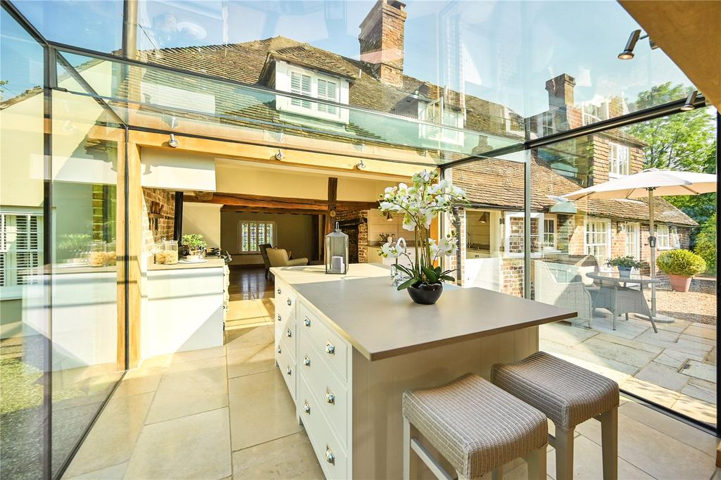 Glass Link Kitchen
