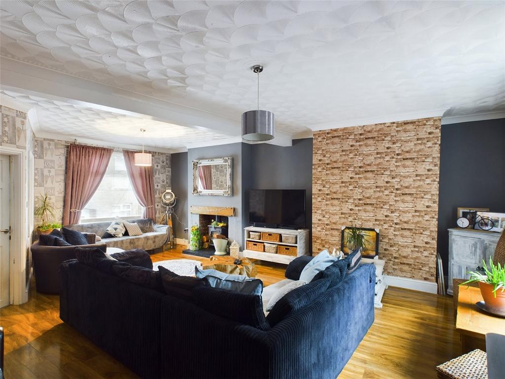 Woodside Crescent, Ebbw Vale, Gwent, NP23 3 bed terraced house for sale