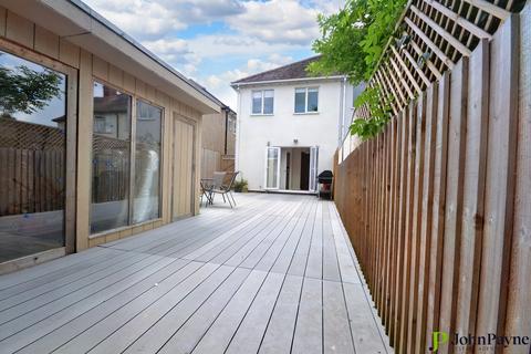 936 Broad Lane, Coventry, CV5 7FG