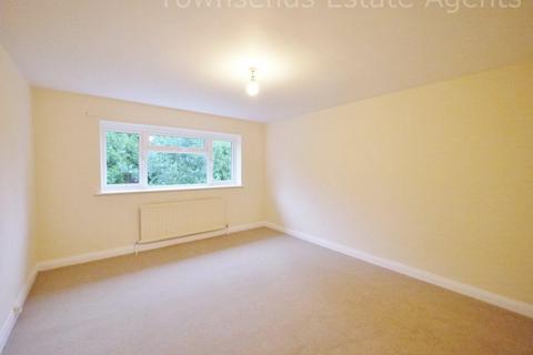 19 Brookdene Drive, Northwood, HA6 3NS