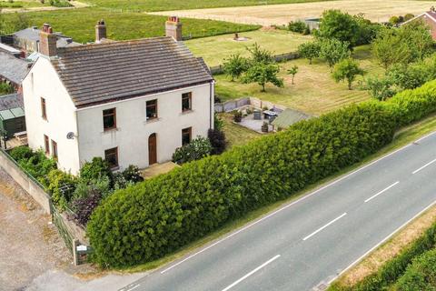 4 bedroom detached house for sale, Withernsea Road, Halsham, Hull, East Riding of Yorkshire, HU12 0BT