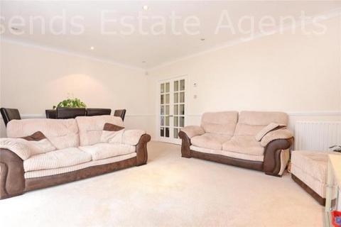 25 Wildoaks Close, Northwood, HA6 3NW