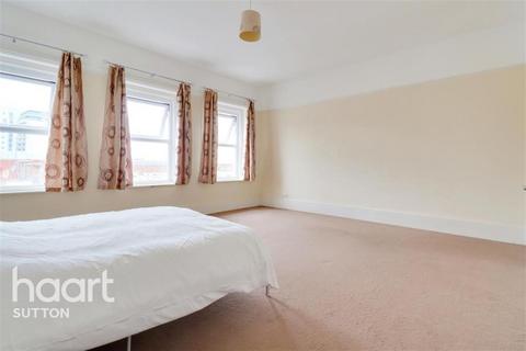 Flat share to rent, High Street, SM1