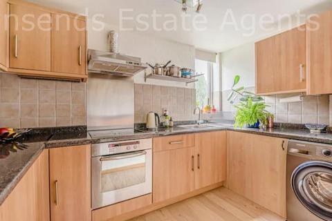 47 Leaf Close, Northwood, HA6 2YY