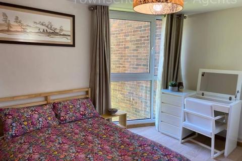 47 Leaf Close, Northwood, HA6 2YY
