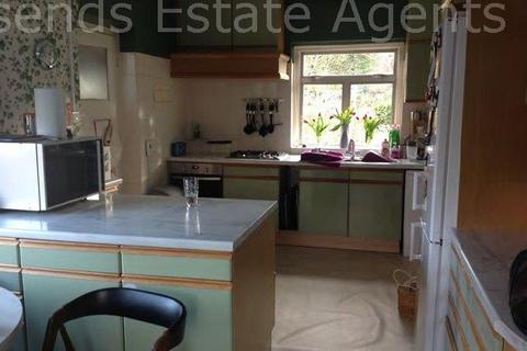 9 Sharps Lane, Ruislip, HA4 7JG