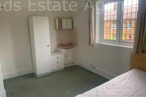 9 Sharps Lane, Ruislip, HA4 7JG