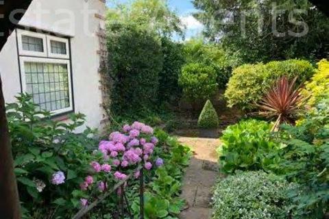 9 Sharps Lane, Ruislip, HA4 7JG