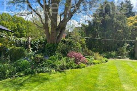9 Sharps Lane, Ruislip, HA4 7JG