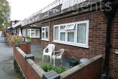 14 Rowland Place, Northwood, HA6 1AD