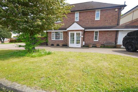 6 Murray Crescent, Pinner, HA5 3QE